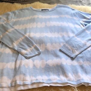 Lands End blue white long sleeve top